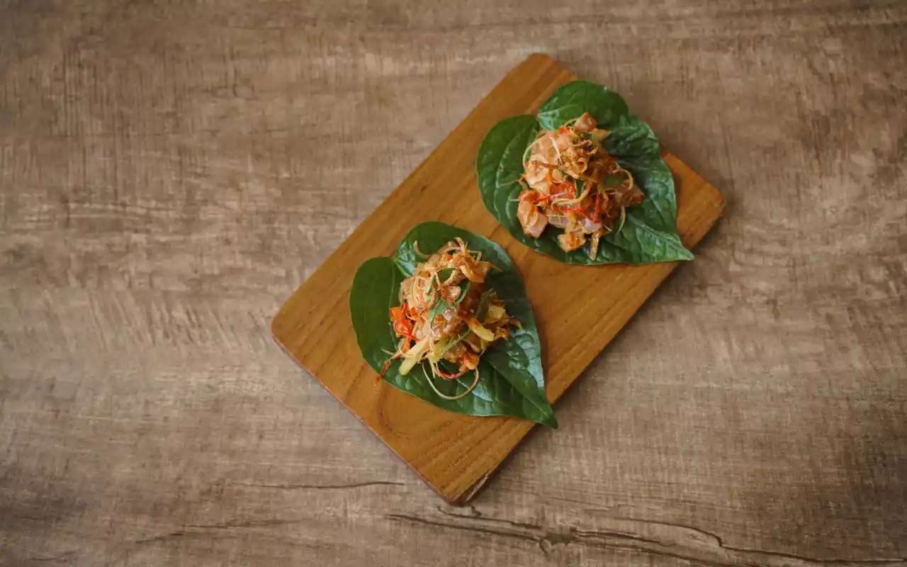 hujan-locale-2502-tuna-betel-leaf Hujan Locale UBUD Feed Me Menu |